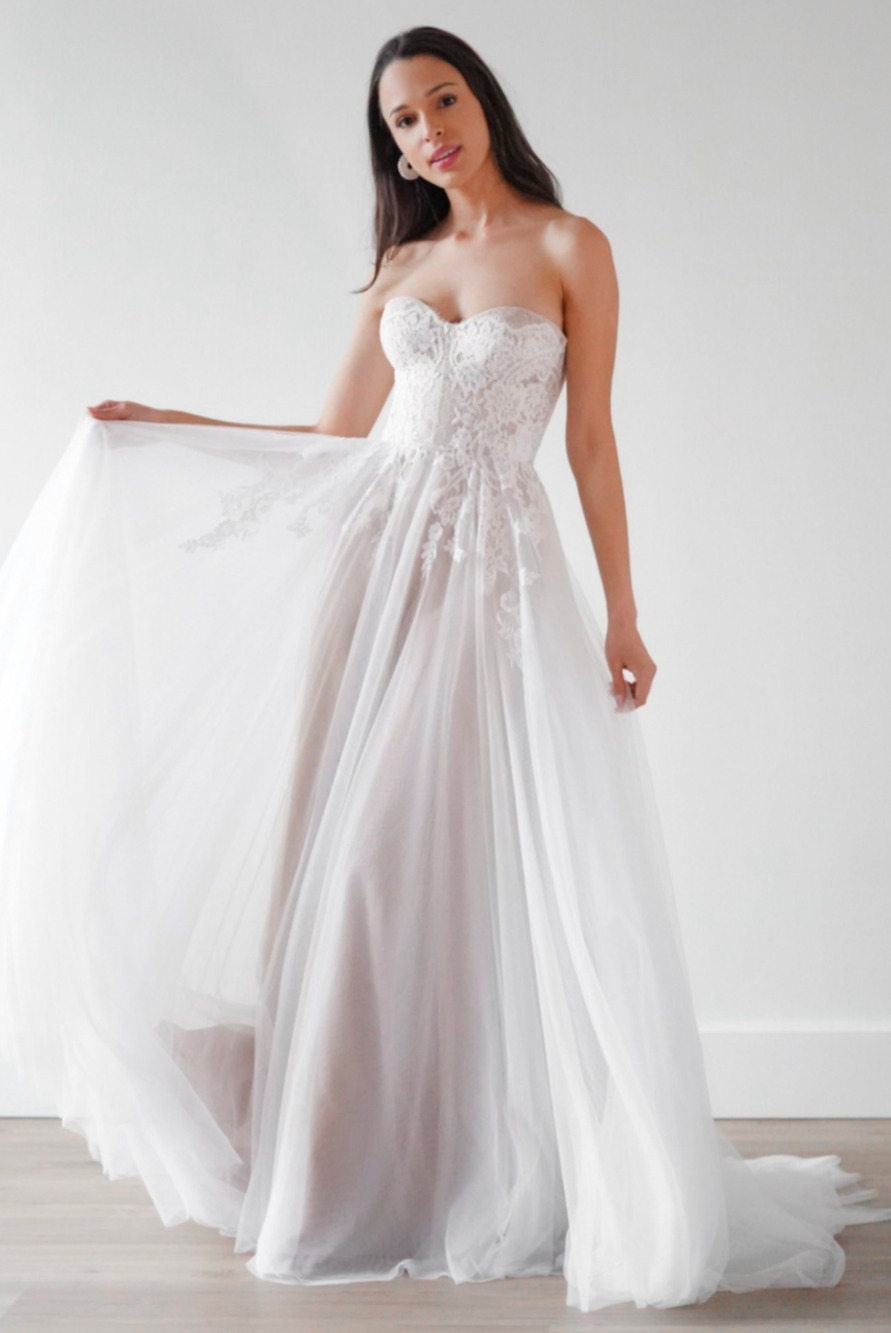 Willowby by Watters Jaislyn Wedding Dress Size 14 Lace Tulle Bridal Gown NWT